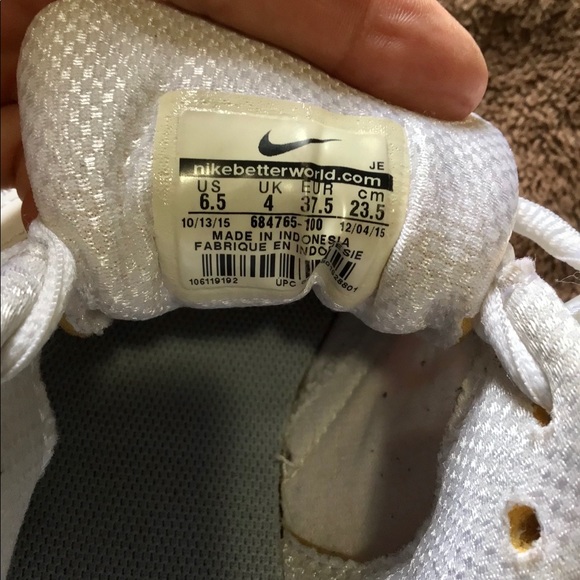 Nike Sneakers - Picture 4 of 5